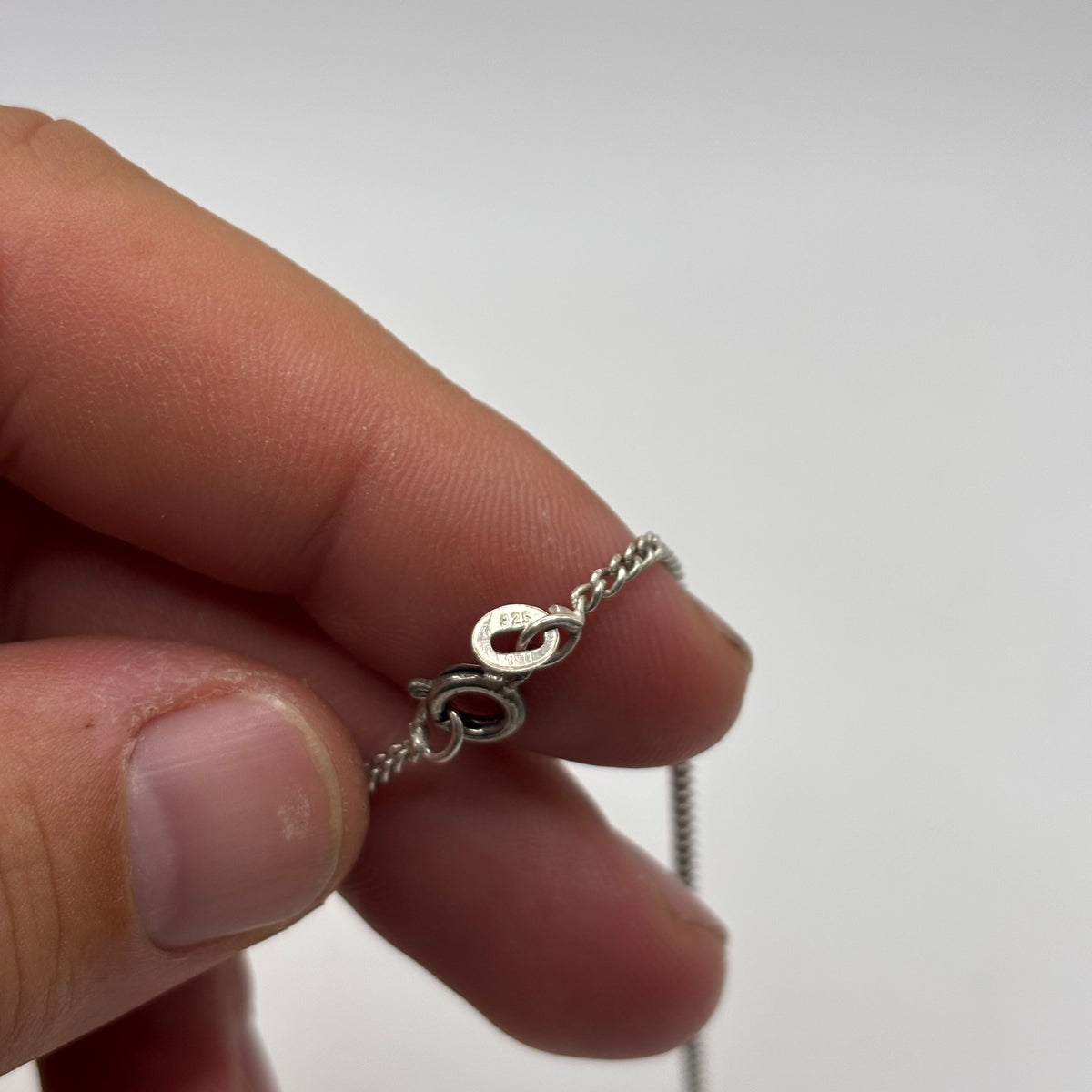 Silver 18” Very Unusual Snail Necklace