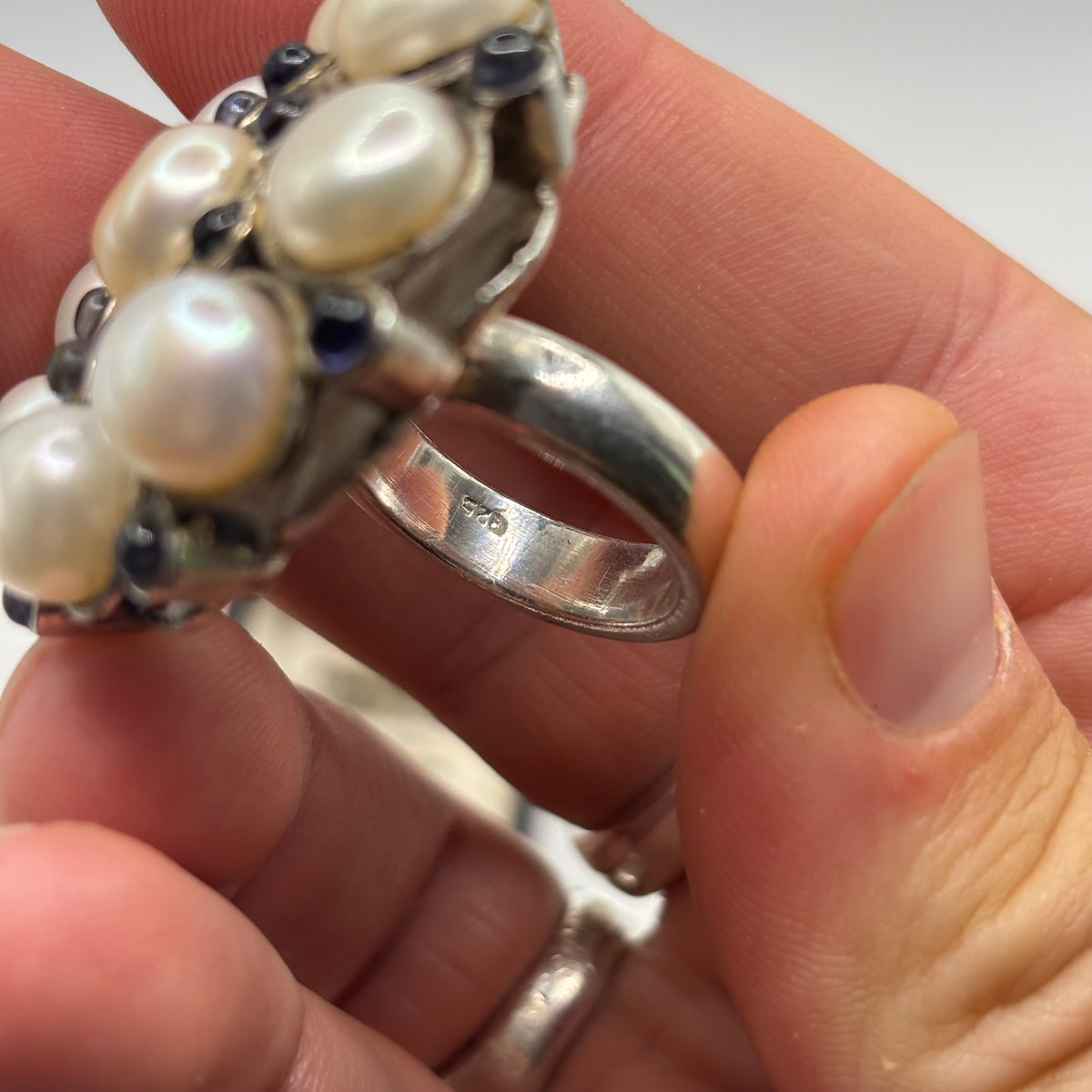Silver Huge Pearl & Iolite Ring (O)