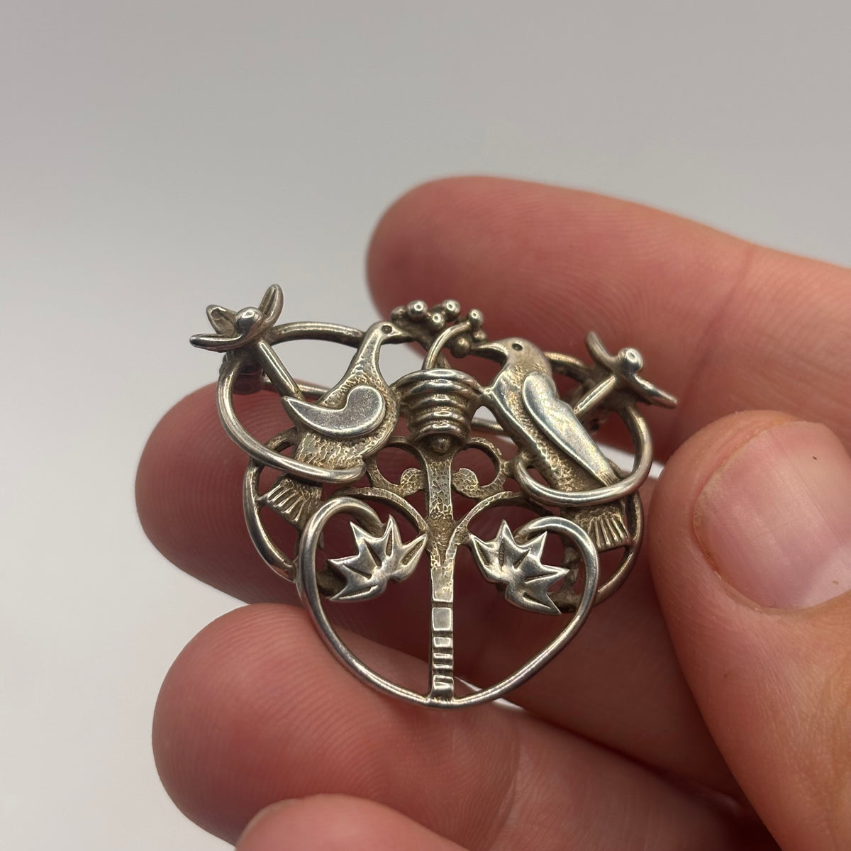 Silver Ola Gorie Love Birds Brooch