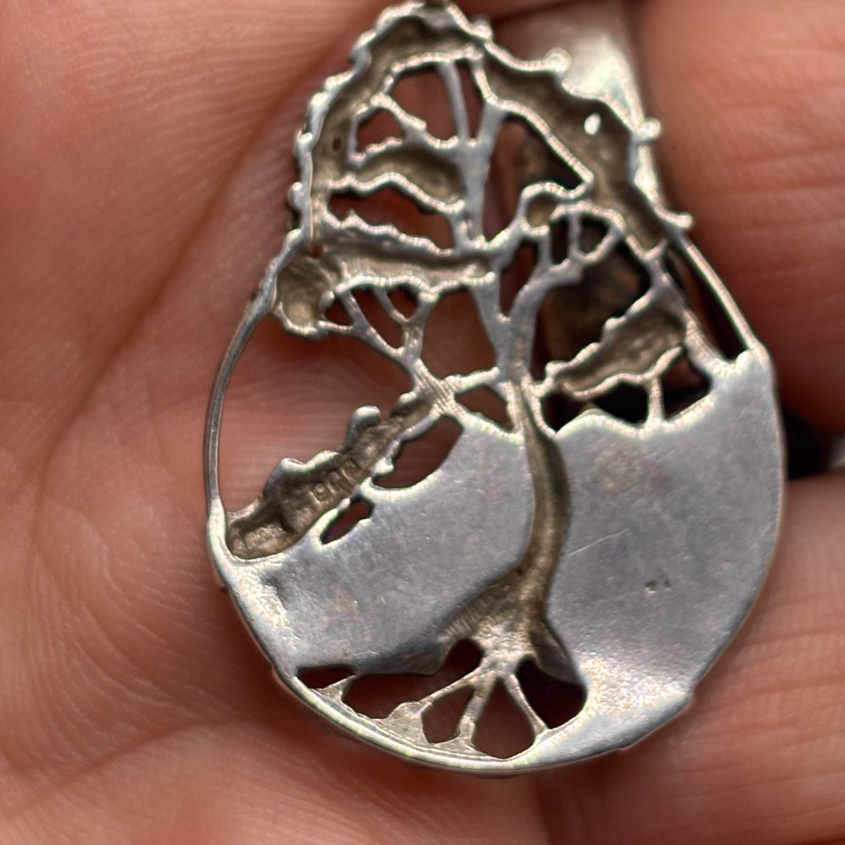 Silver 16” “Pat Cheney” Enamel Necklace