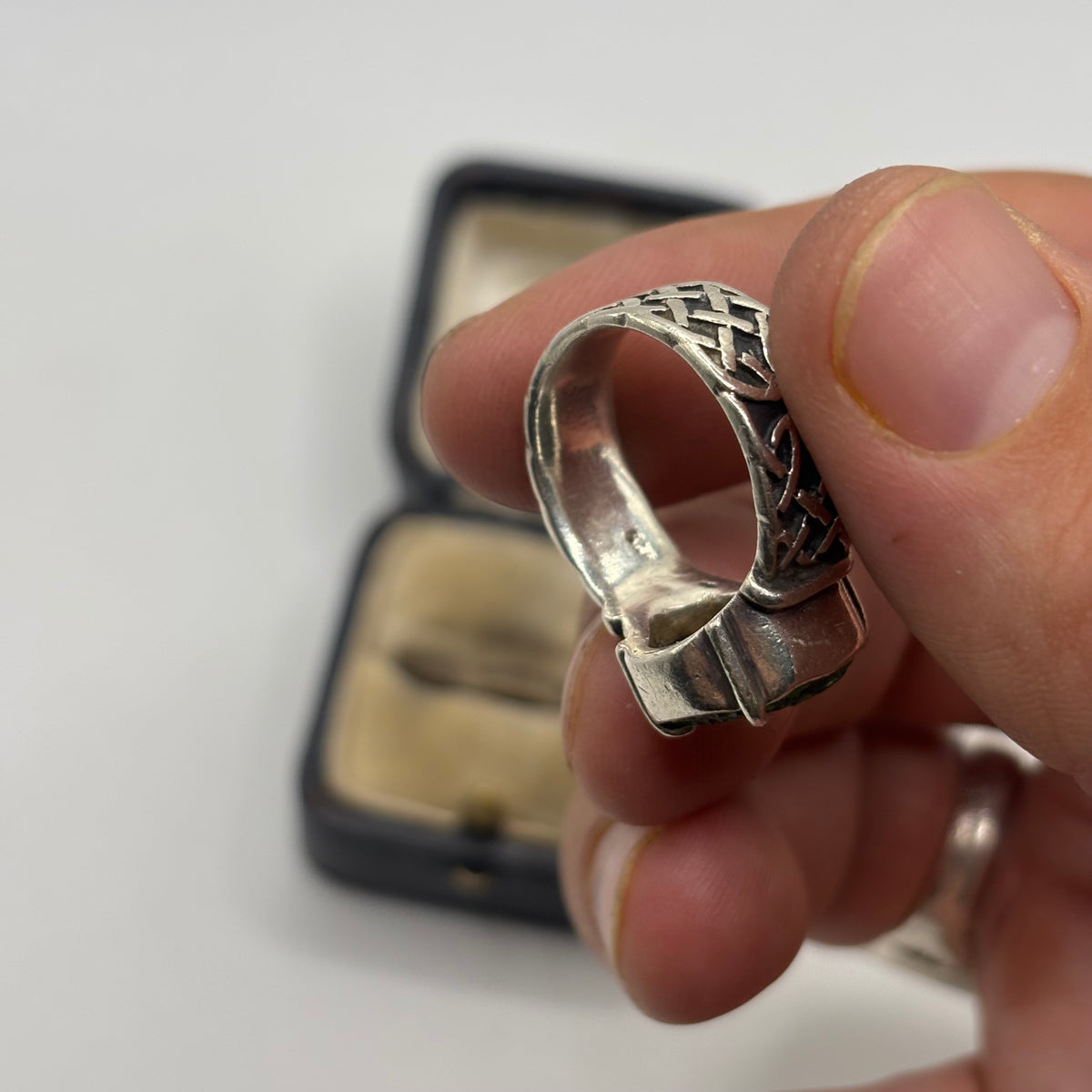 Silver Moldavite Celtic Ring (P)