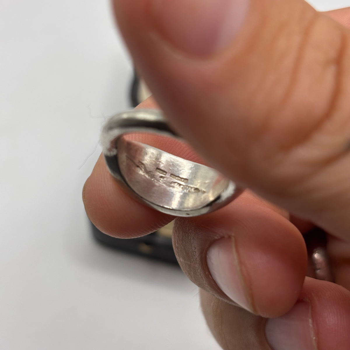 Silver Heavy Heart Ring (M)