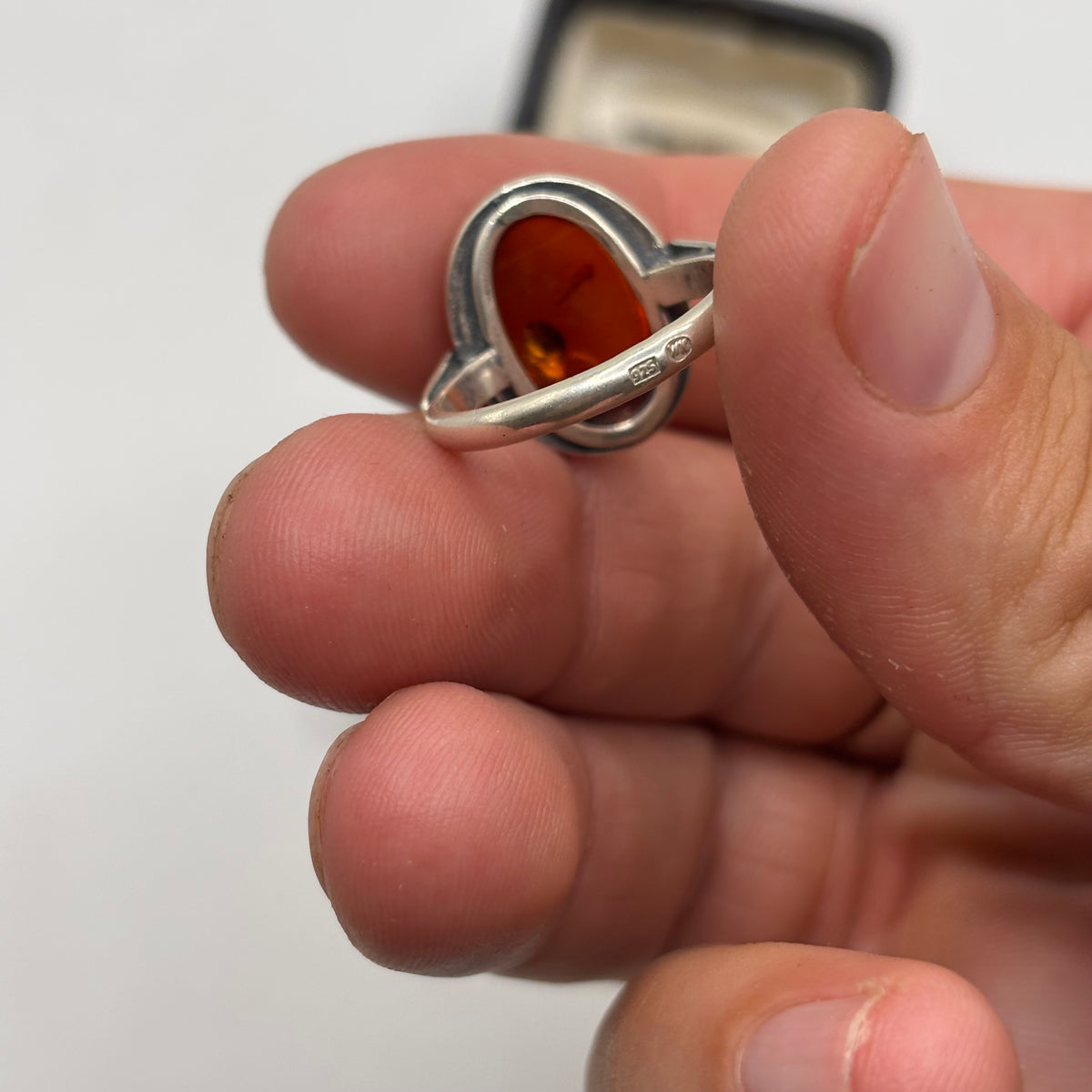 Silver Amber Ring (O 1/2)
