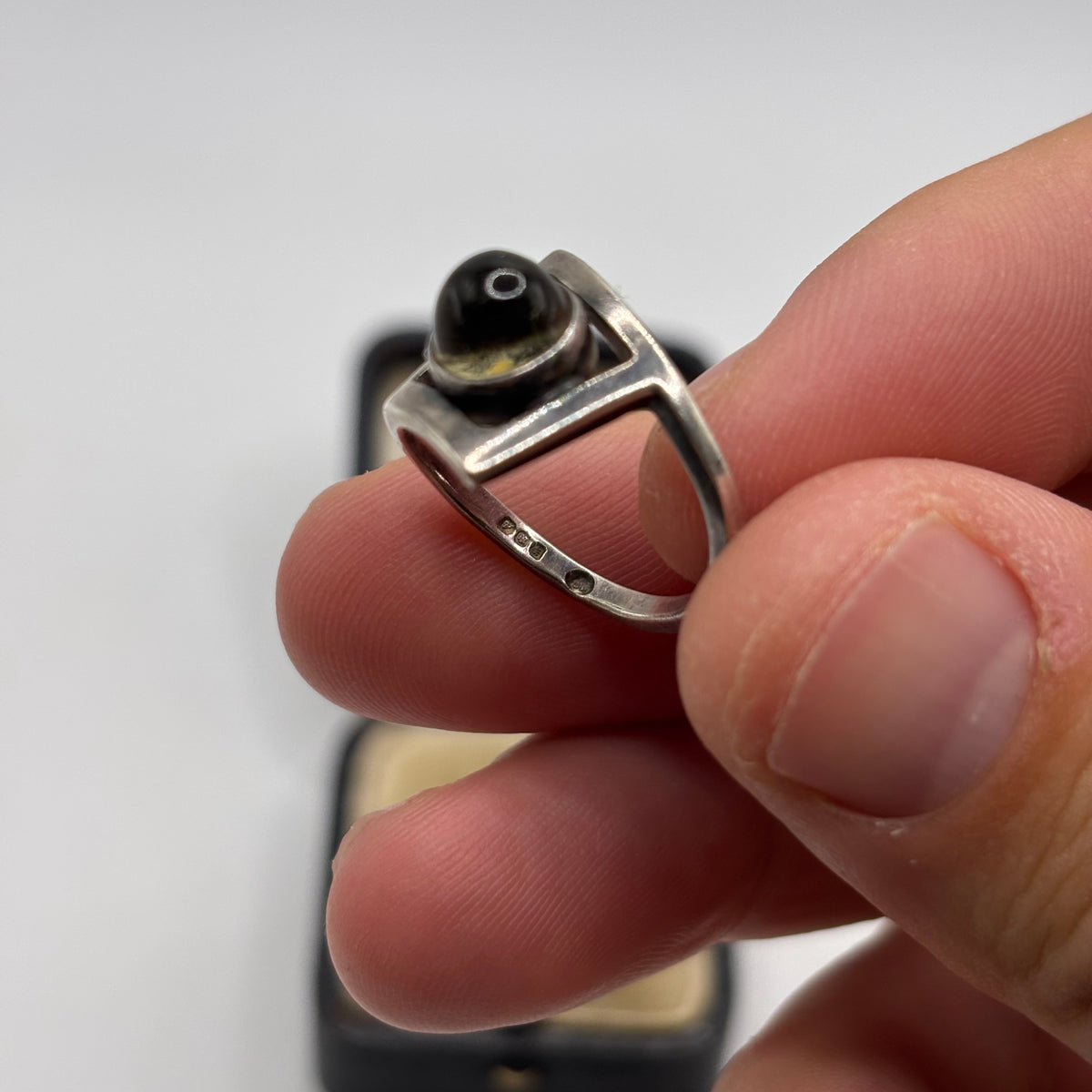 Silver Quartz Ring (L)