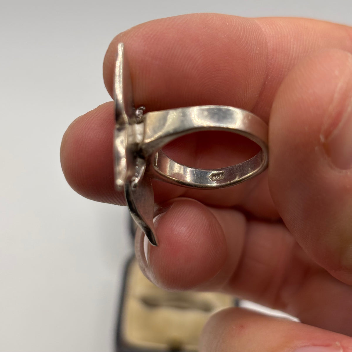 Silver Pearl Butterfly Ring (M)