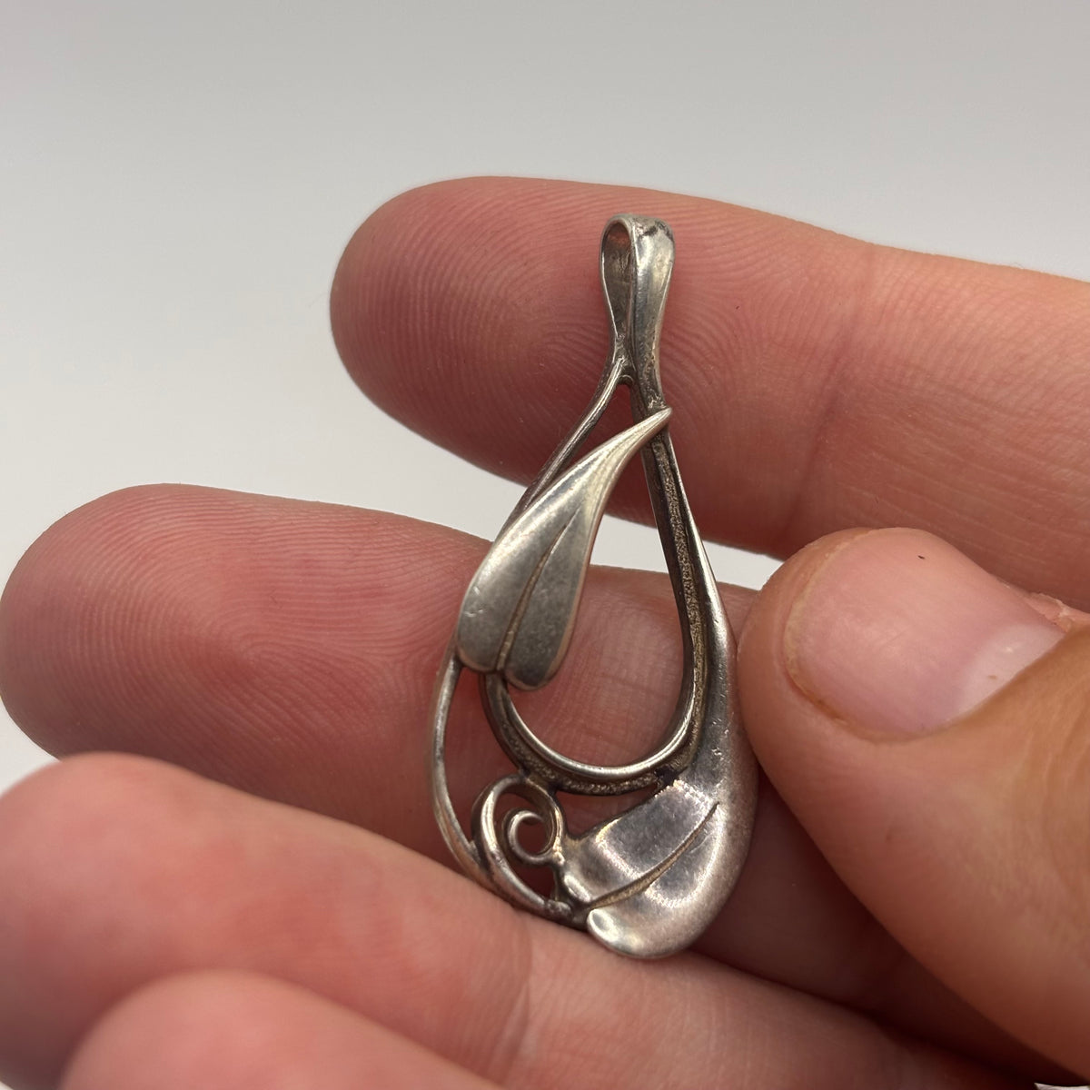 Silver Ola Gorie Pendant