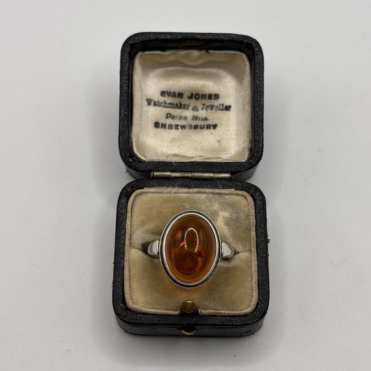 Silver Amber Ring (O 1/2)
