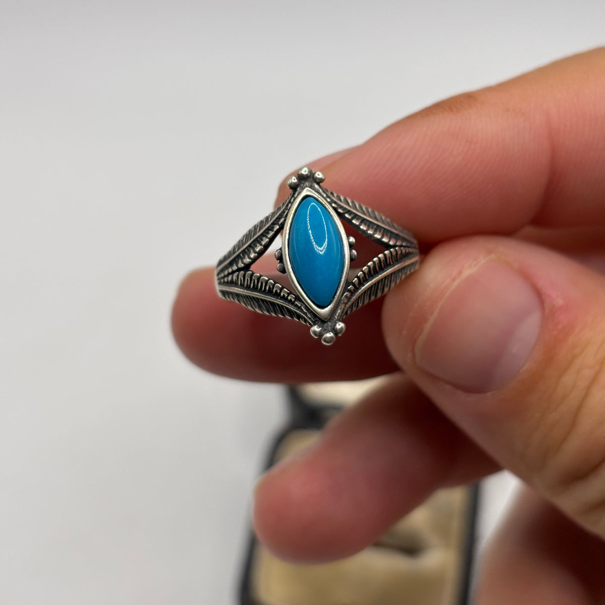 Silver Carolyn Pollack Turquoise Ring (S)