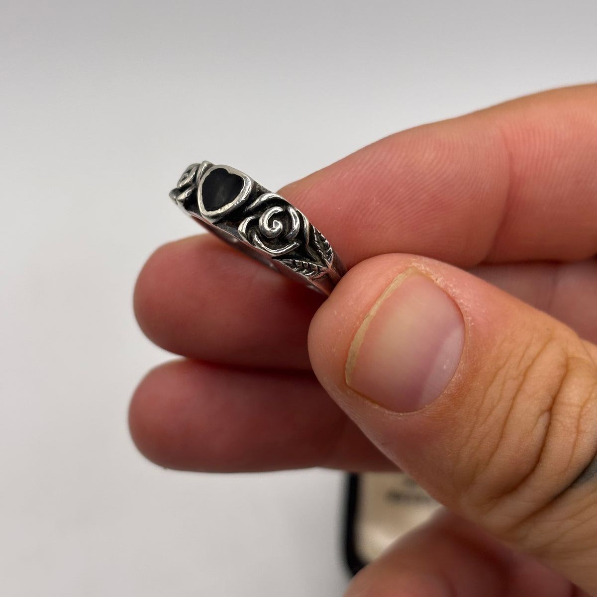 Silver Onyx Heart Ring (N)