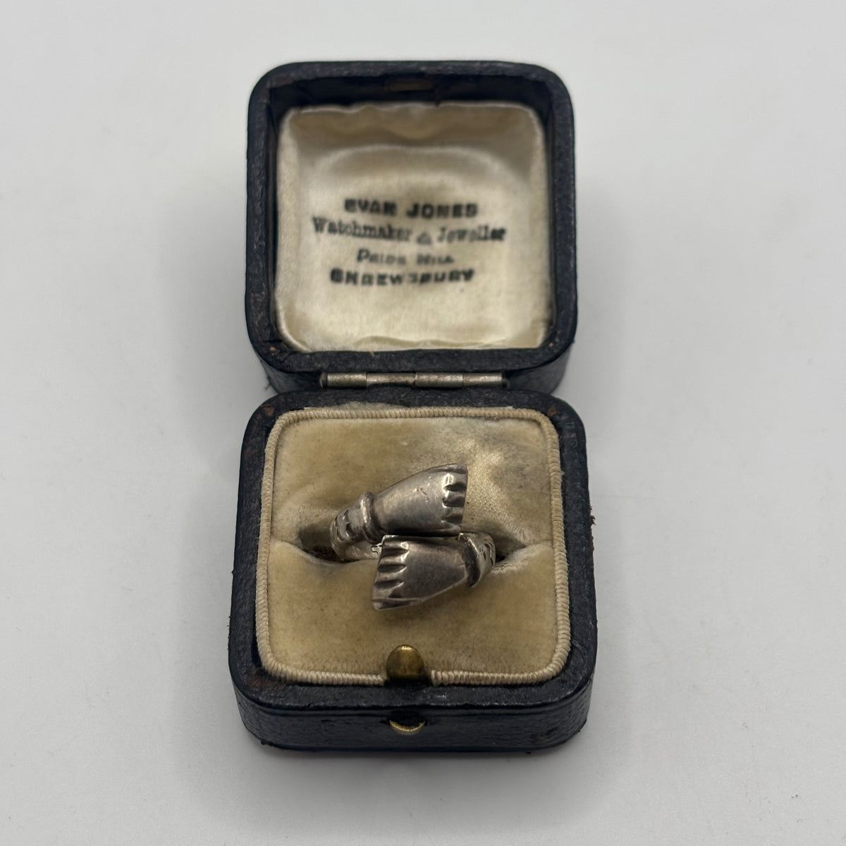 Silver Vintage Double Fist Ring (F)