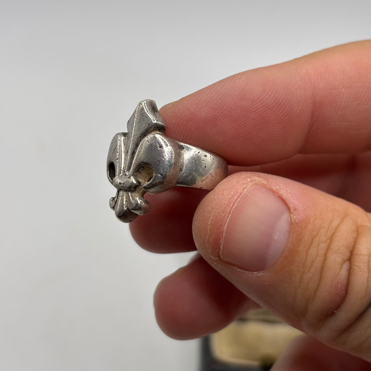 Silver The Great Frog Fleur De Lis Ring (J)