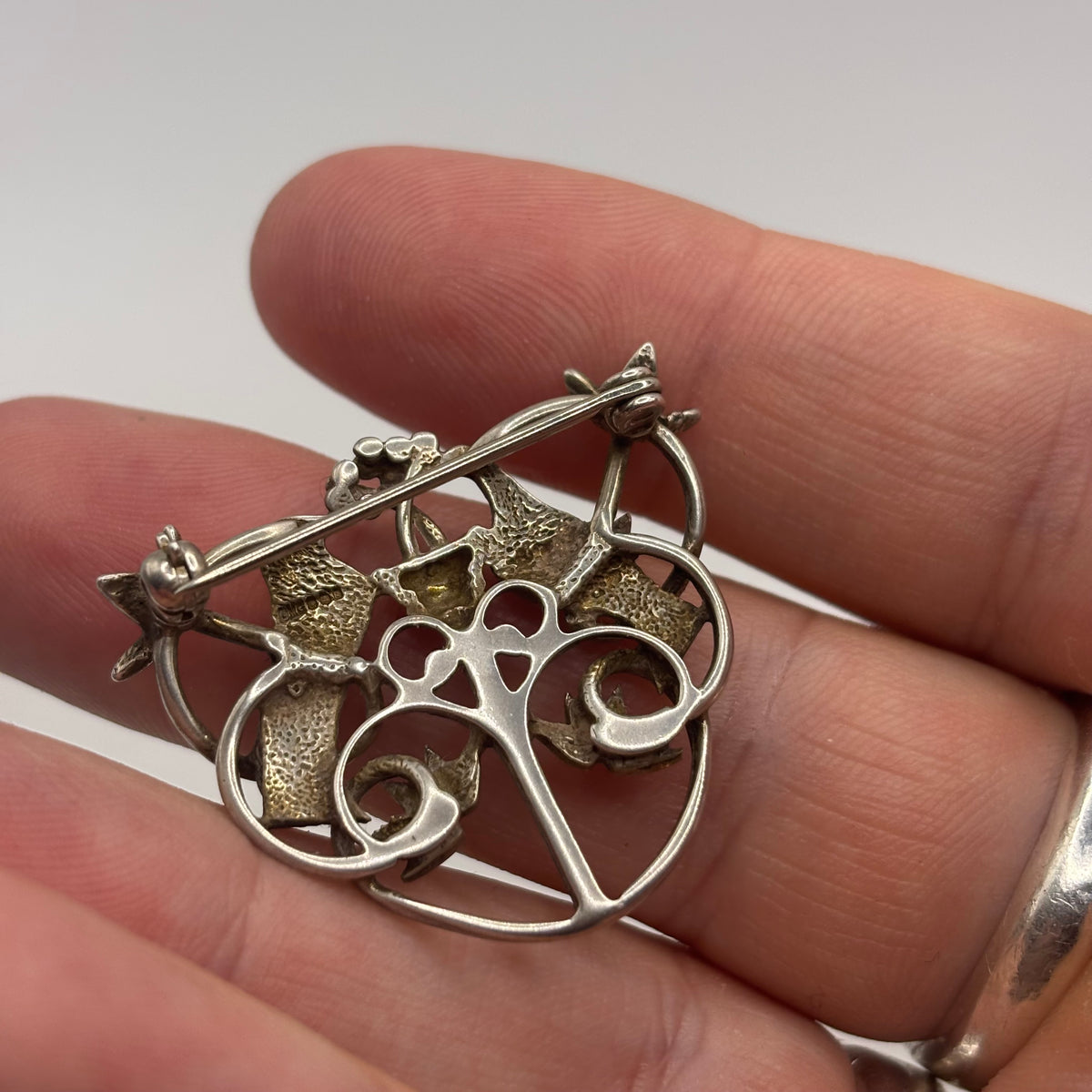 Silver Ola Gorie Love Birds Brooch