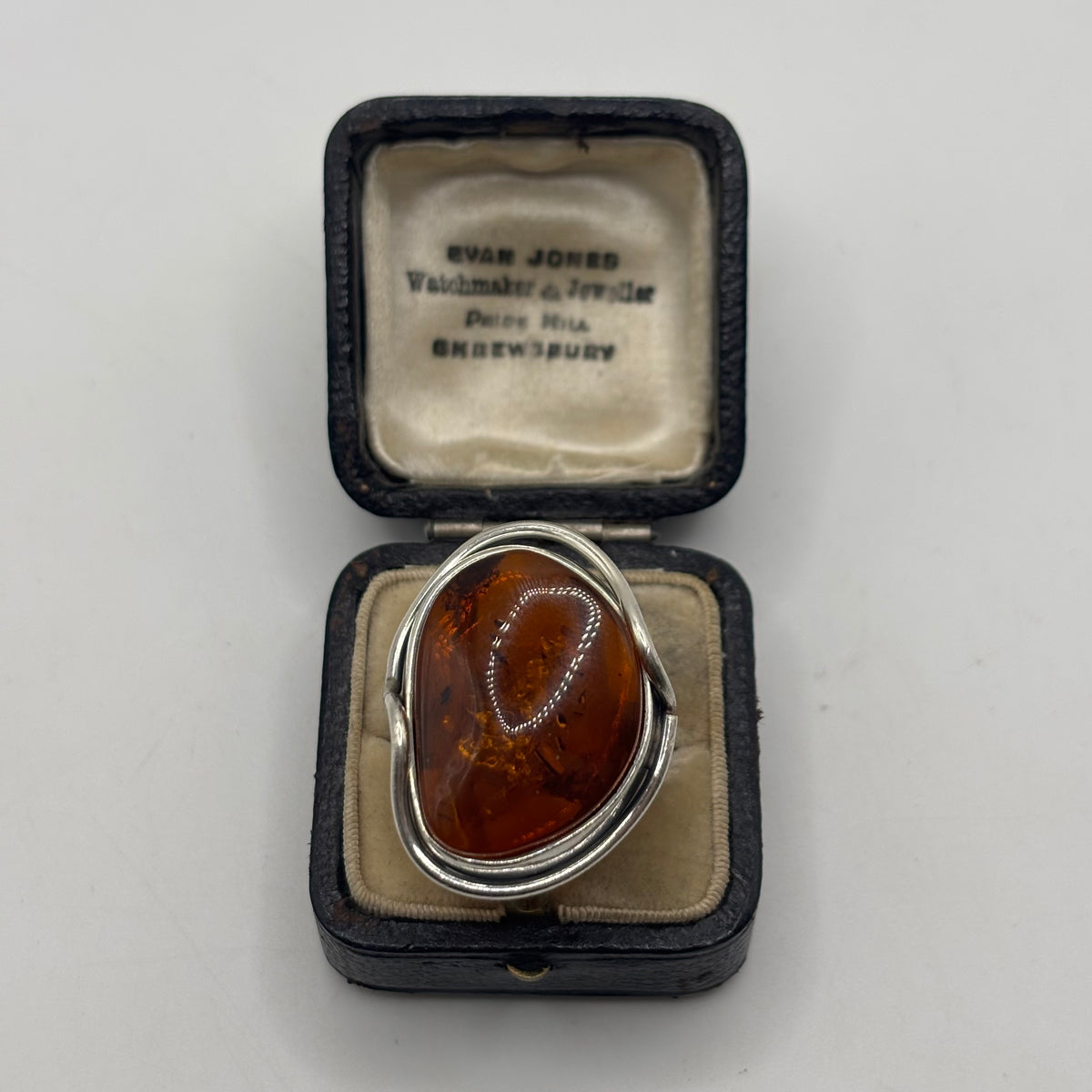 Silver Large Amber Ring (U)