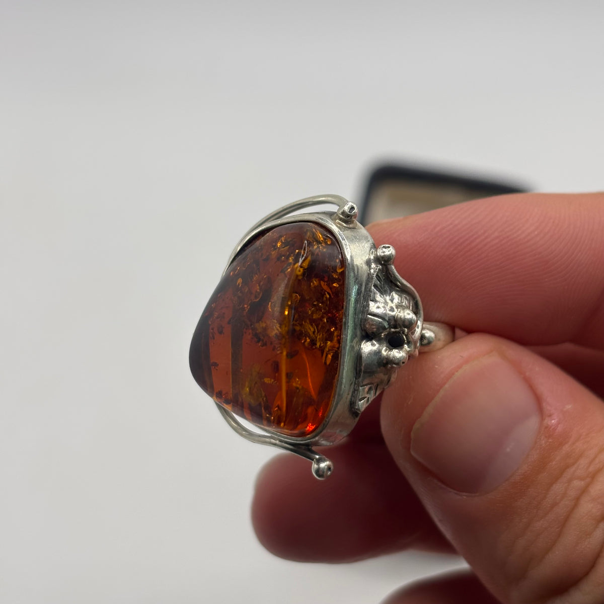 Silver Abstract Large Amber Ring (O)