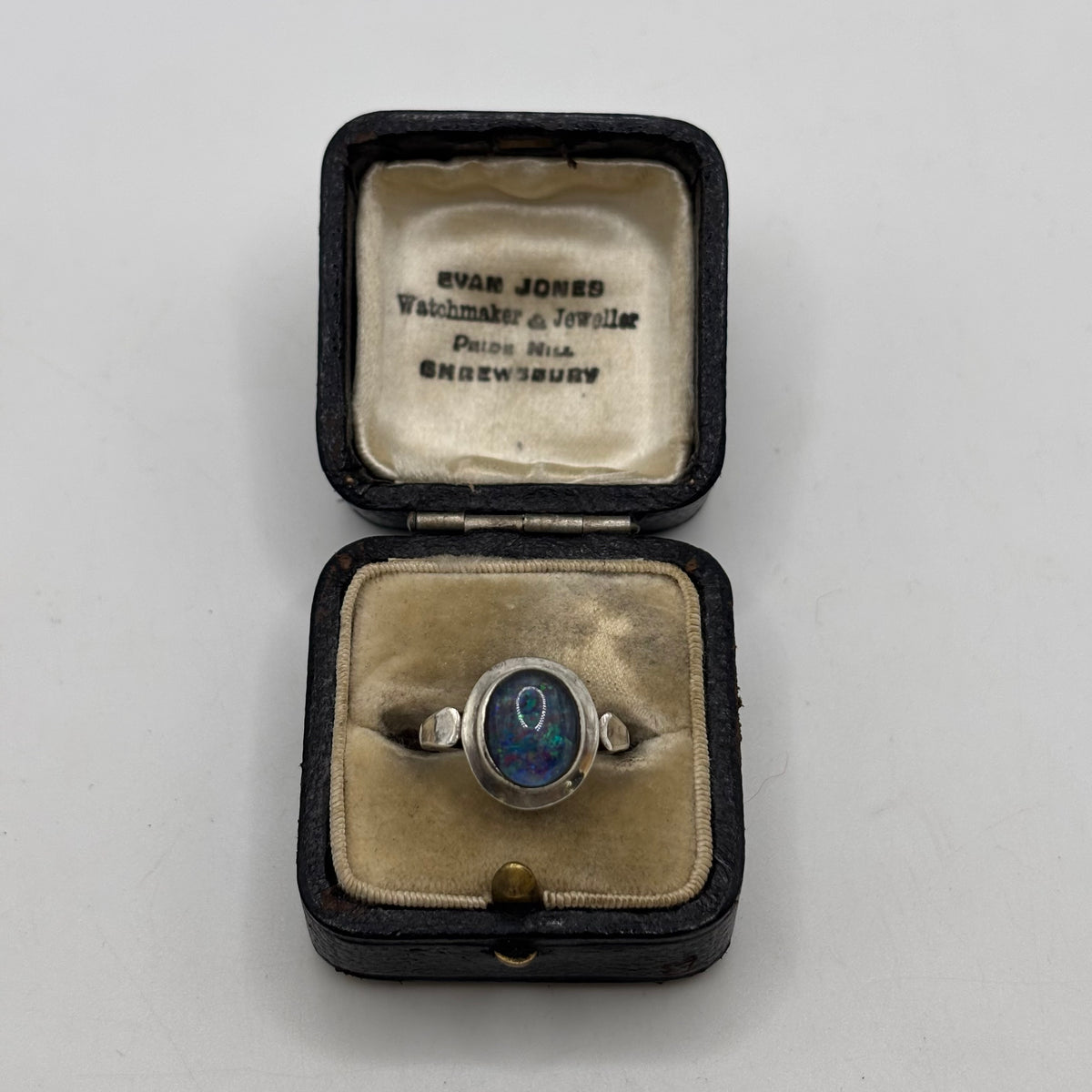 Silver Vintage Opal Ring (L)