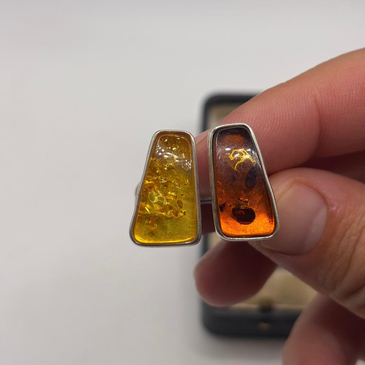 Silver Abstract Amber Ring (N)
