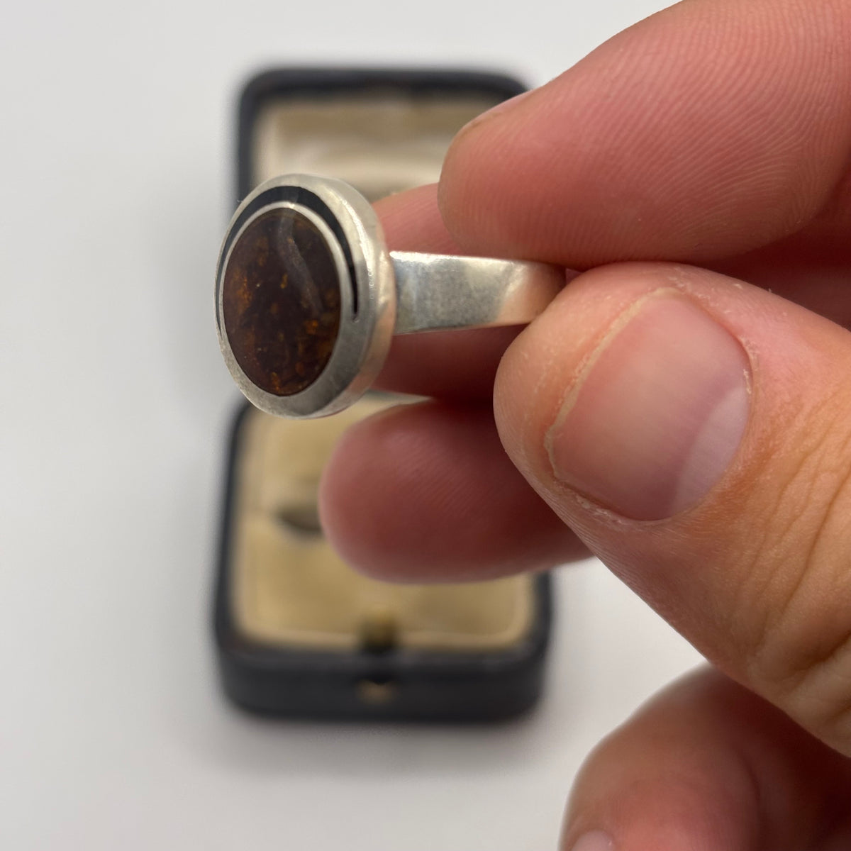 Silver Amber Inlayed Ring (N)