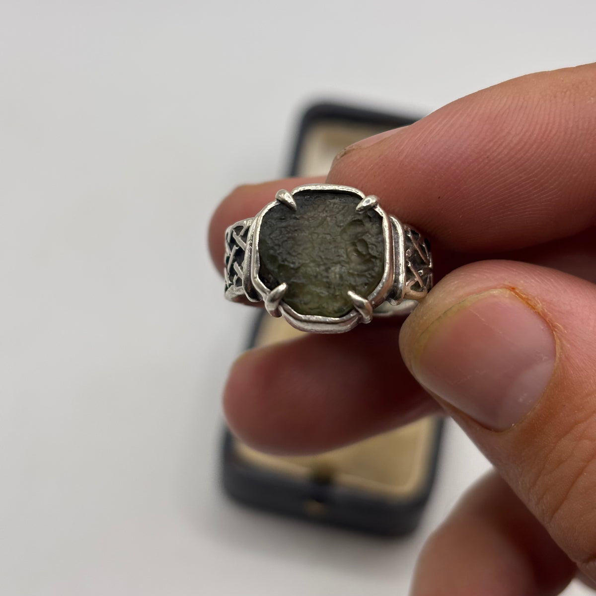 Silver Moldavite Celtic Ring (P)