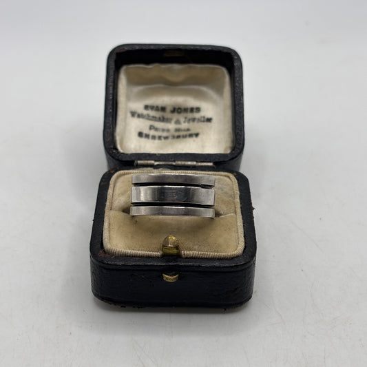 Silver Band Ring (M)