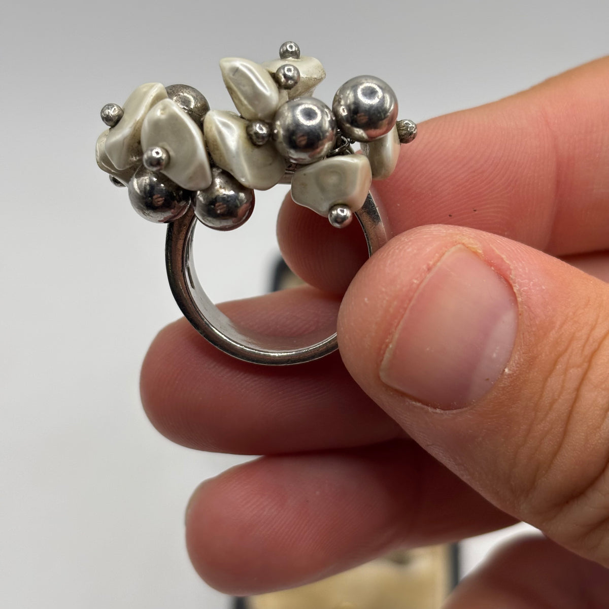 Silver Chunky Pearl Unusual Ring (P)