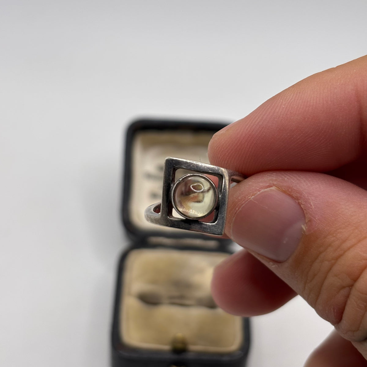 Silver Quartz Ring (L)