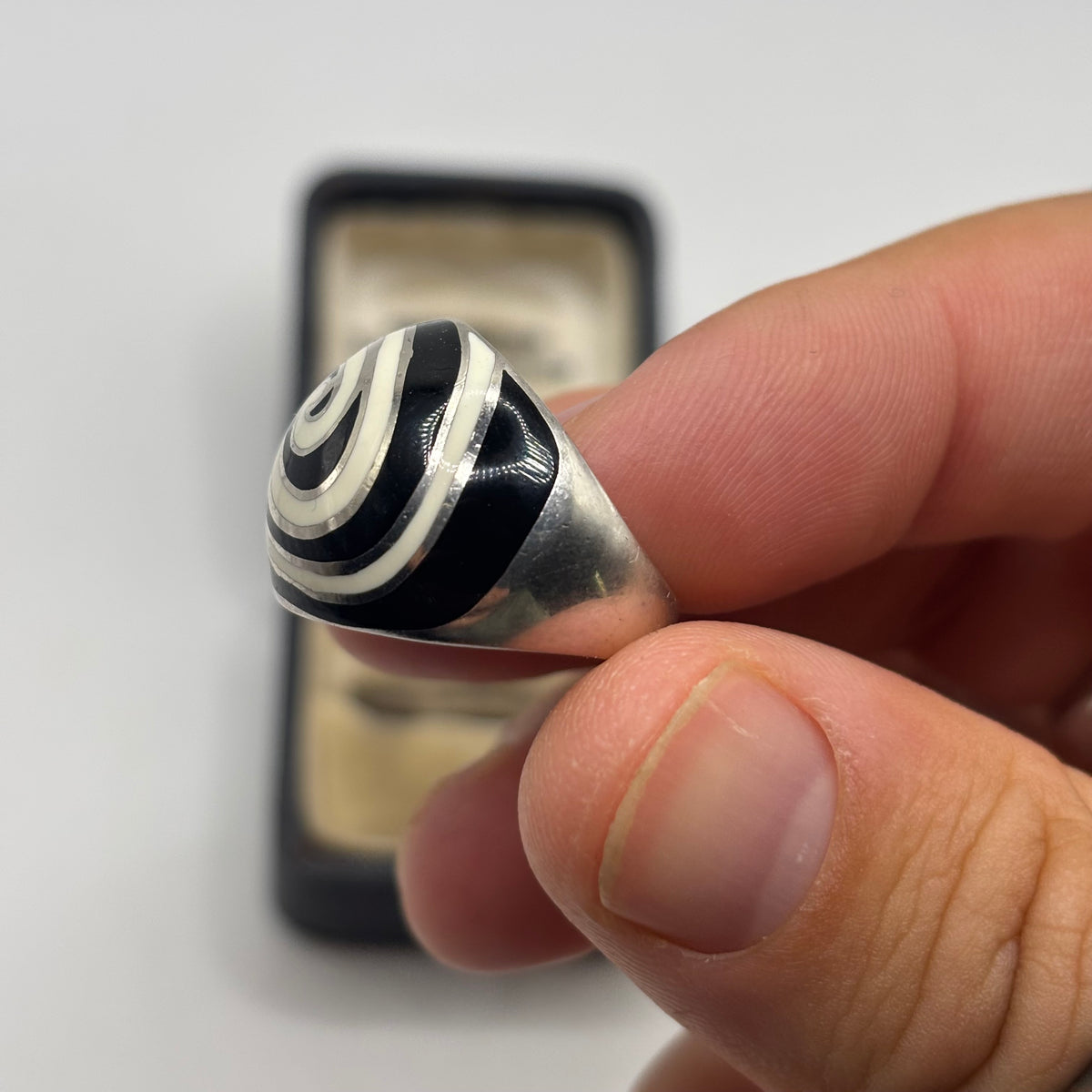Silver Swirl Dome Ring (P)