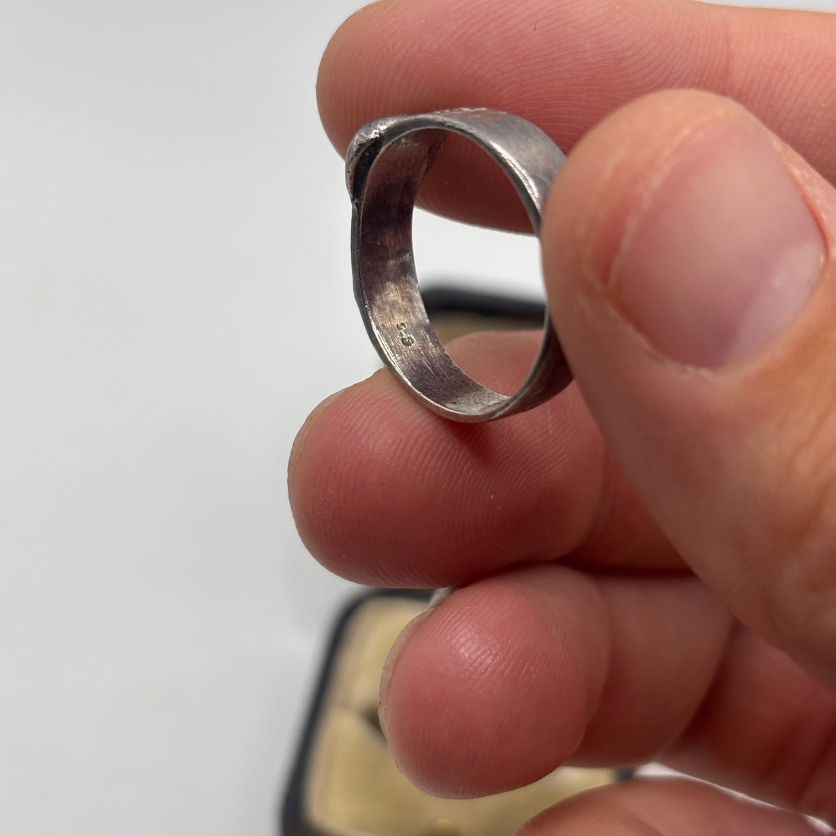 Silver Vintage Buckle Ring (R)