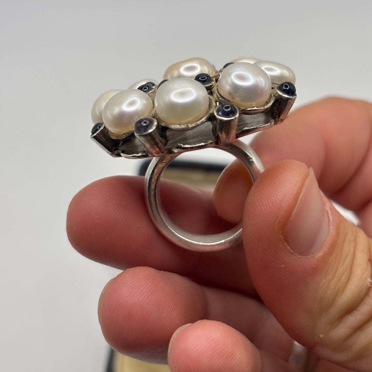 Silver Huge Pearl & Iolite Ring (O)