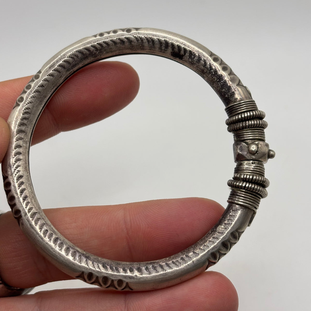 Silver Vintage Idien Tribal Bangle (57mm)