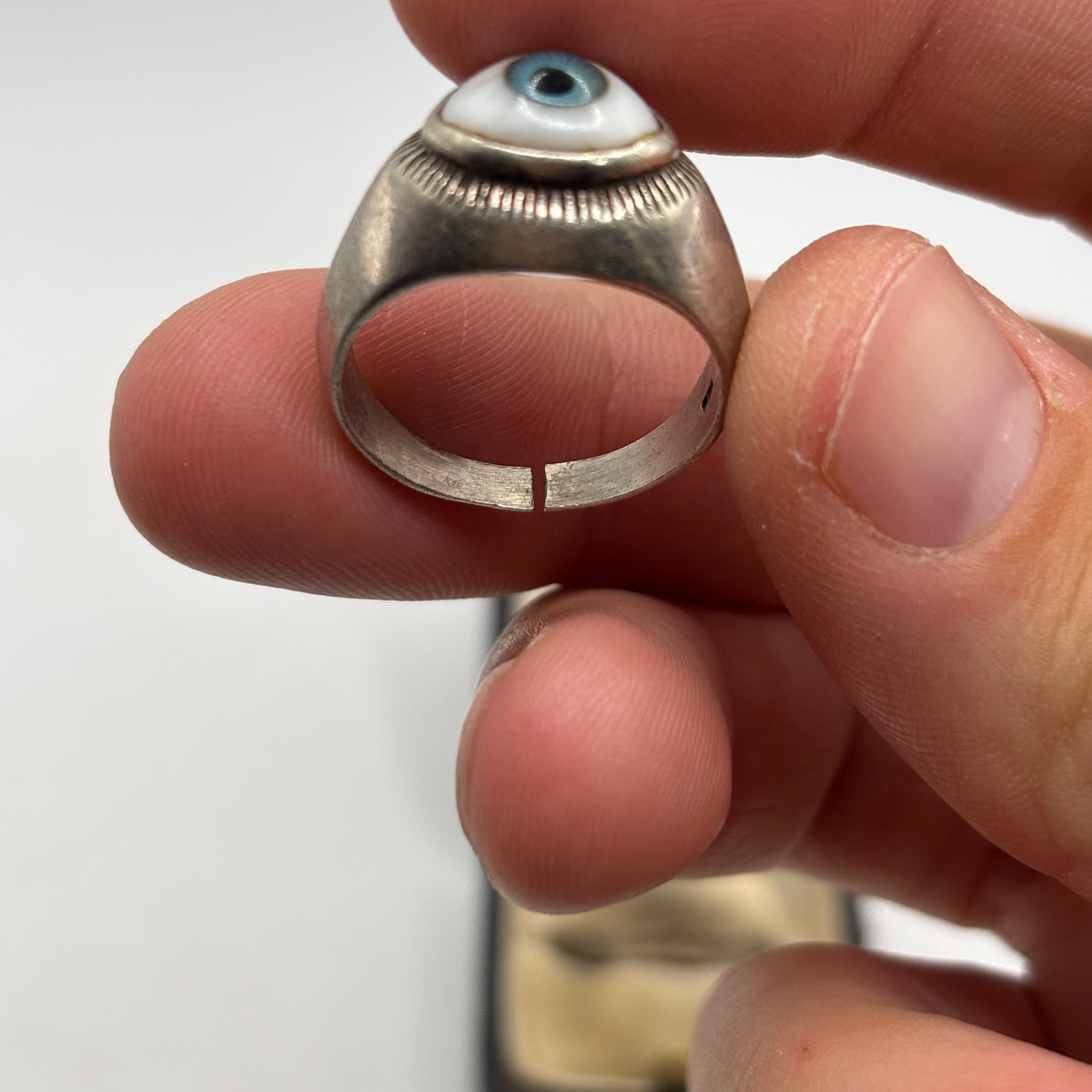 Silver Blue Eye Ring (O)