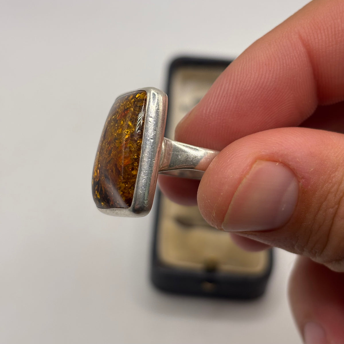 Silver Chunky Rectangular Amber Ring (L)