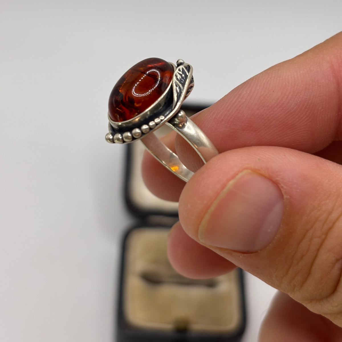 Silver Amber Ring (P)