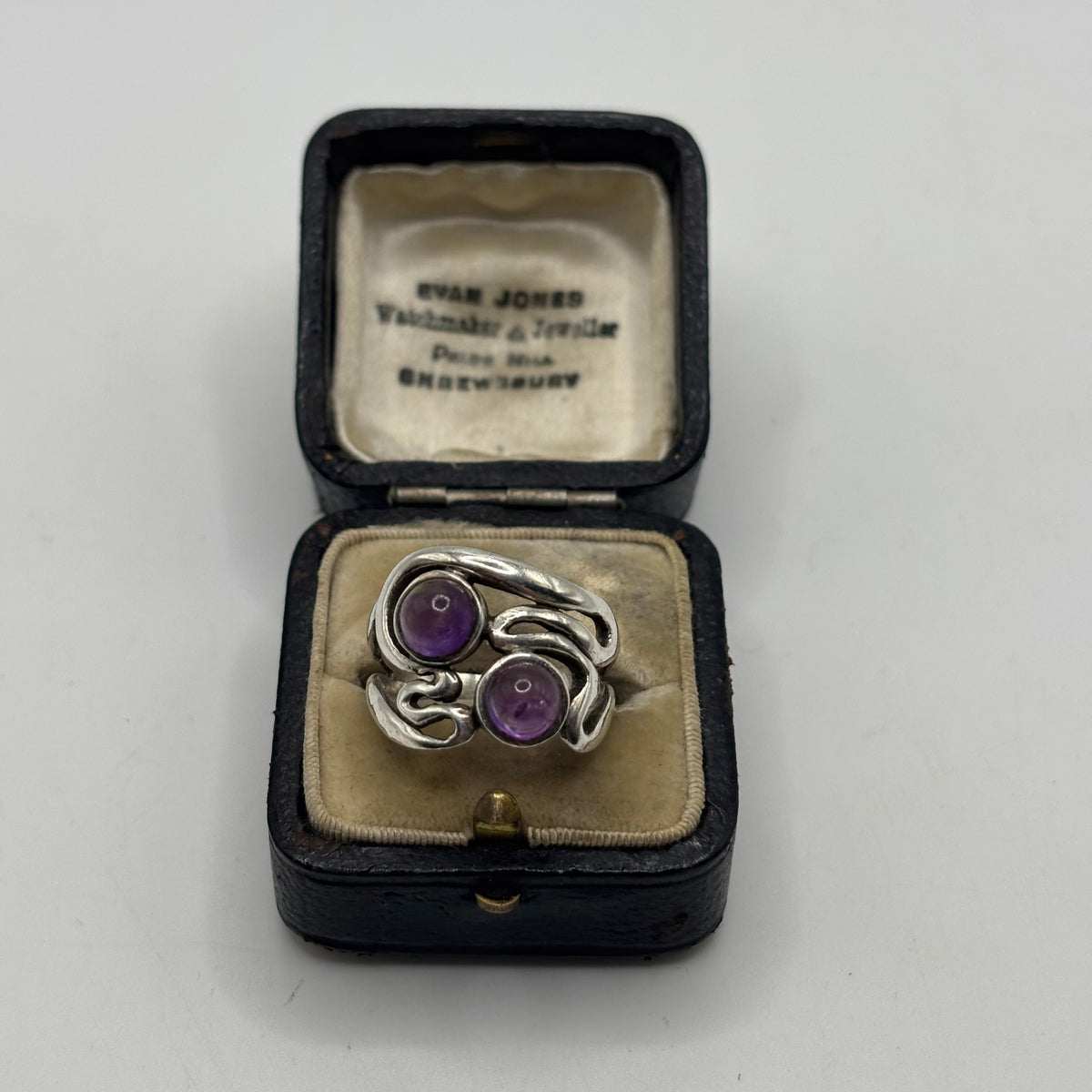 Silver Amethyst Ring (Q)