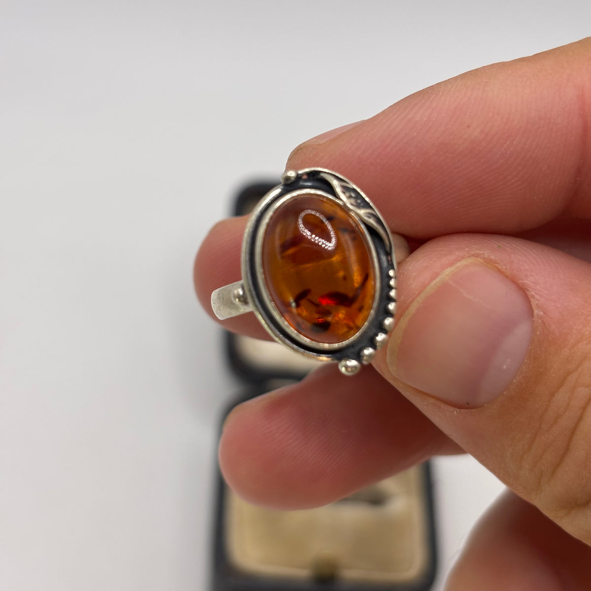 Silver Amber Ring (P)