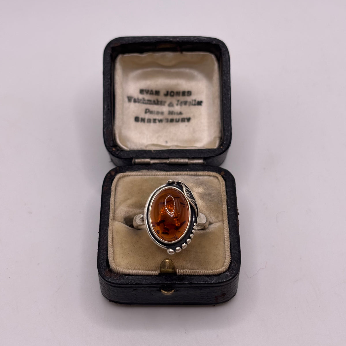 Silver Amber Ring (P)