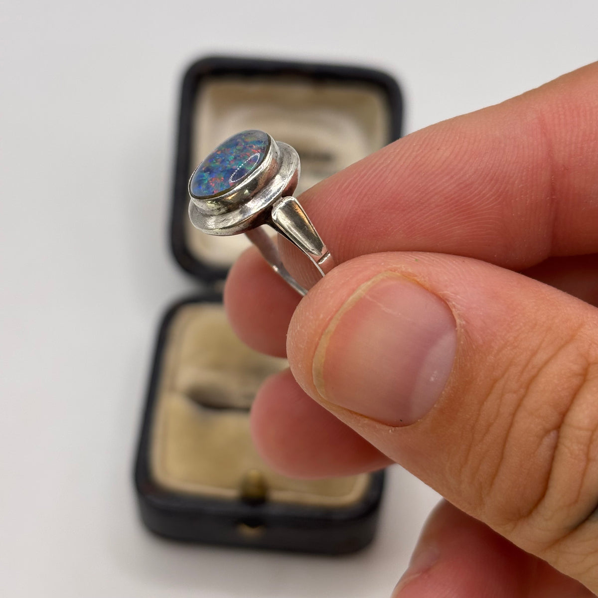 Silver Vintage Opal Ring (L)