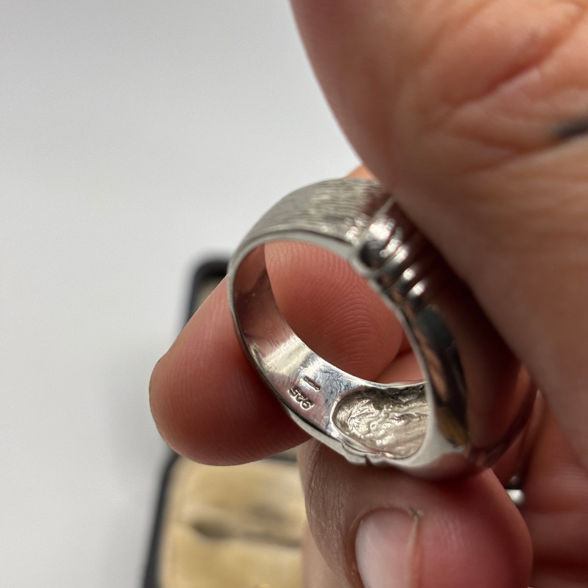 Silver Heavy Boxing Glove Ring (V)
