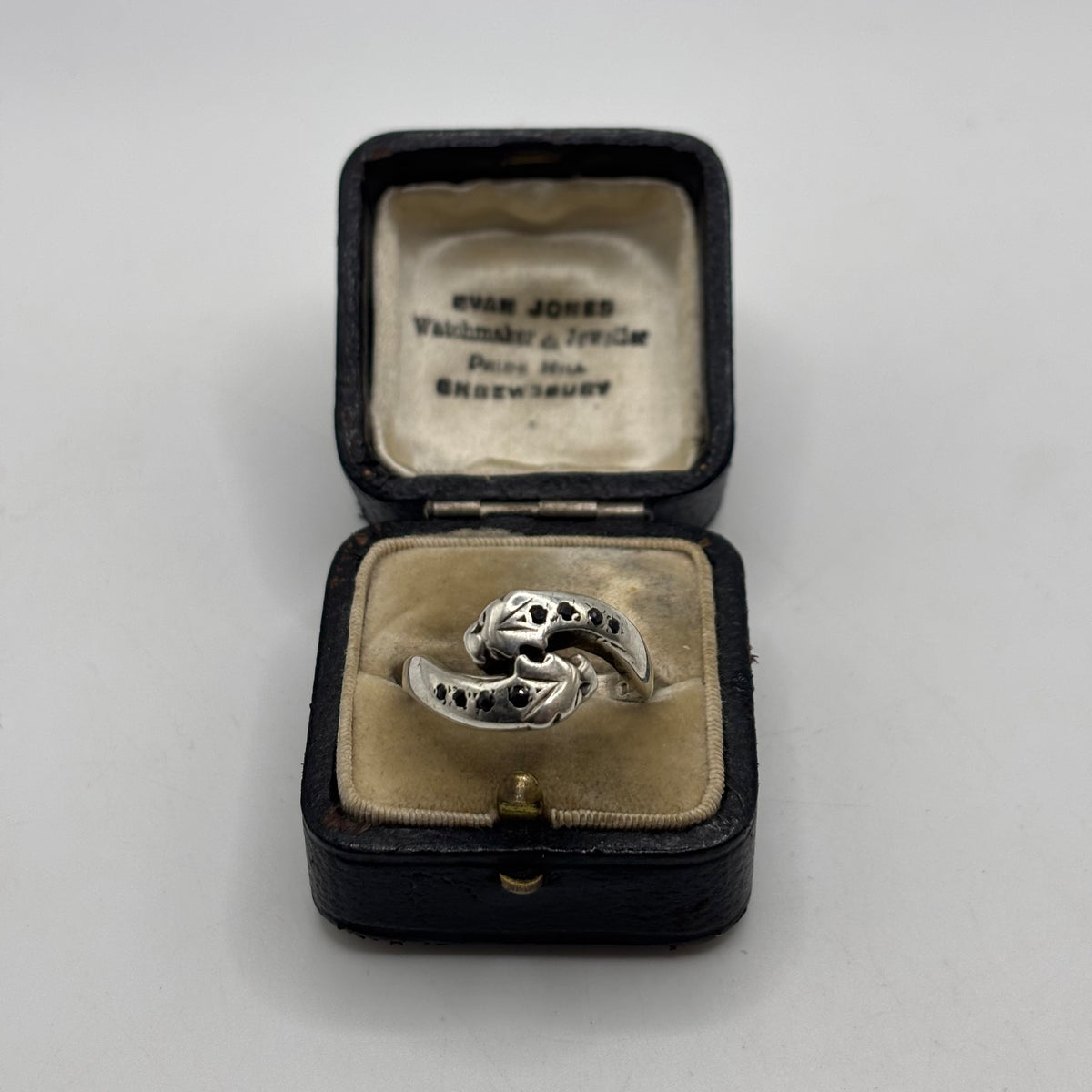 Silver Vintage Sapphire Leopard Ring (S)