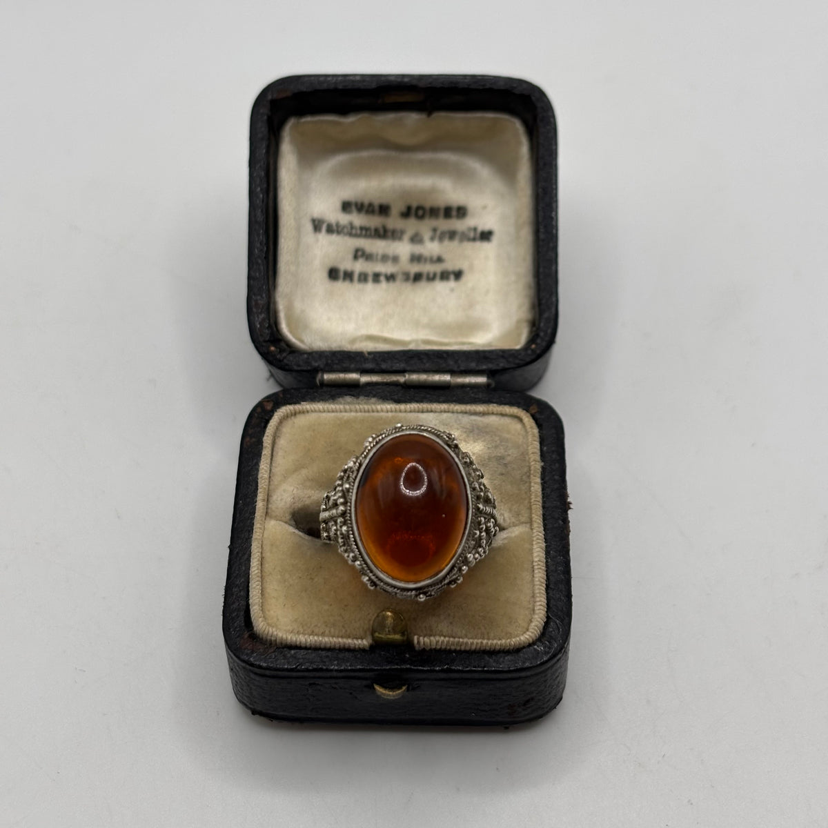 Silver Detailed Amber Ring (N)
