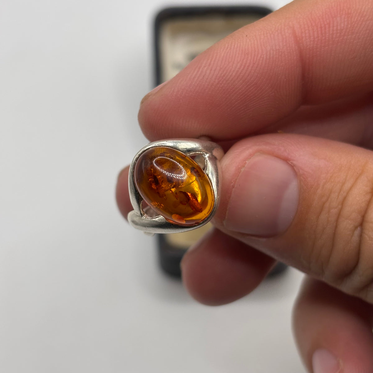 Silver Amber Ring (P)