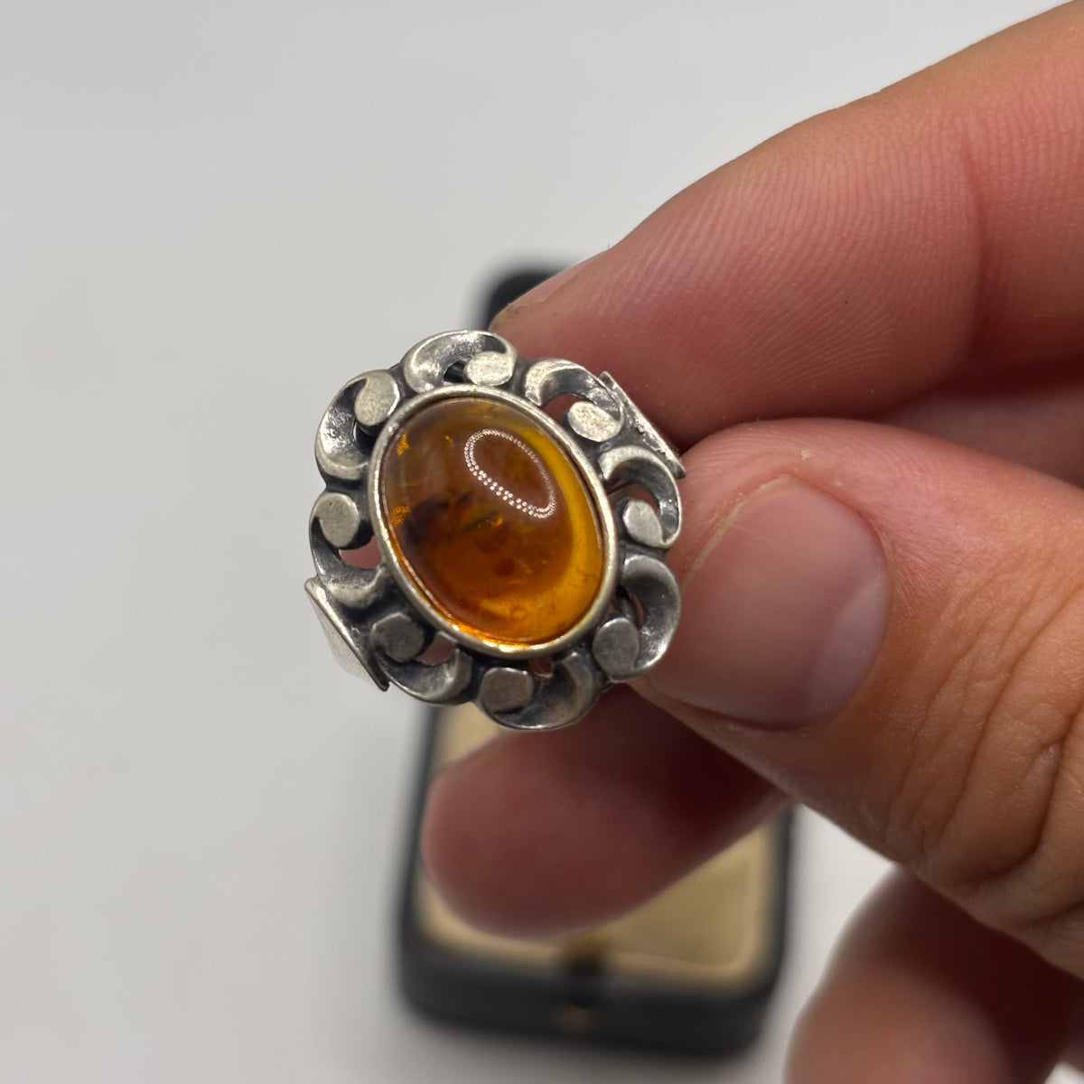 Silver Amber Ring (R)