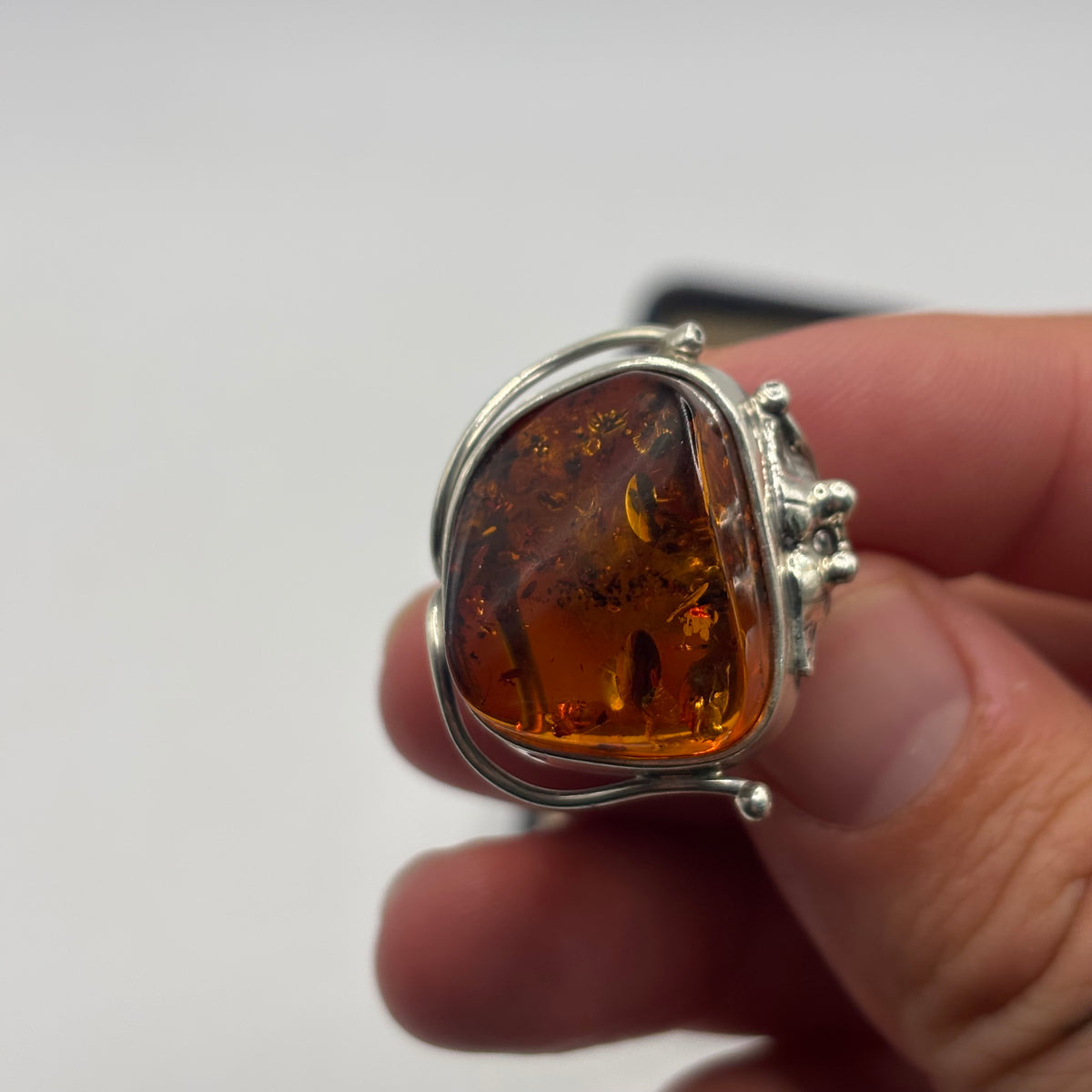 Silver Abstract Large Amber Ring (O)