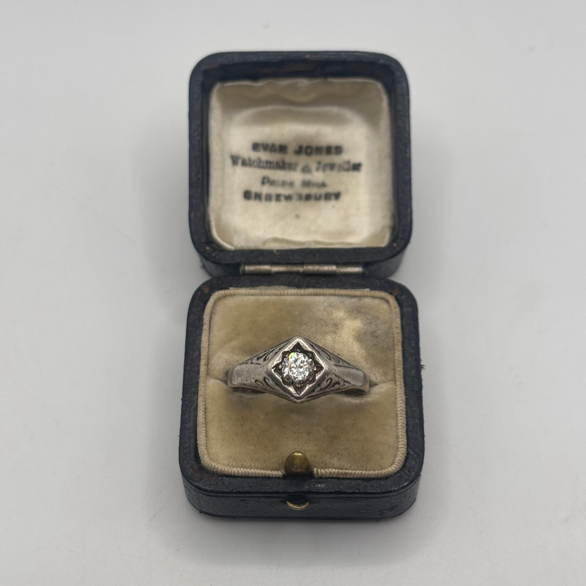 Silver Vintage Signet Ring (V)