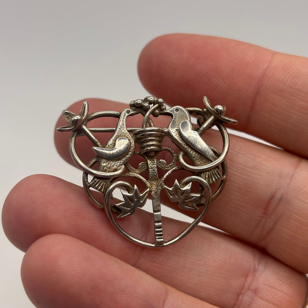 Silver Ola Gorie Love Birds Brooch