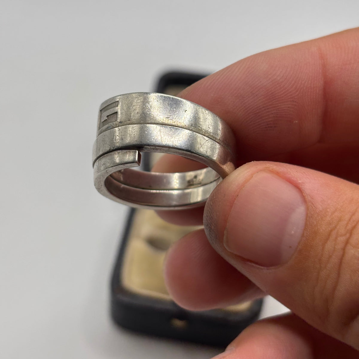Silver Gucci Snake Ring (T)