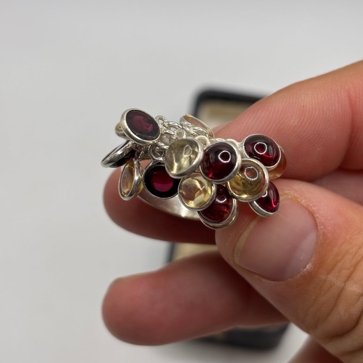 Silver Unusual Garnet & Citrine Ring (Q)