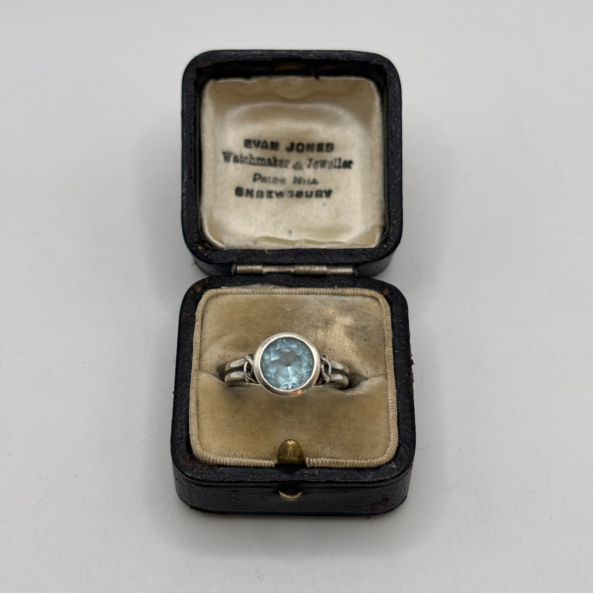 Silver Topaz Ring (N)