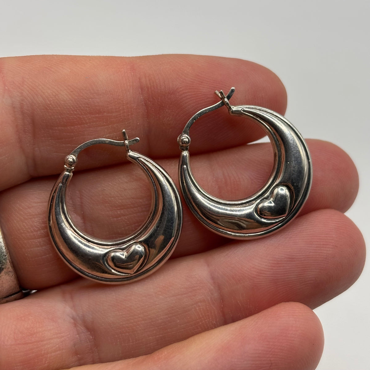 Silver Heart Hoops (27mm)