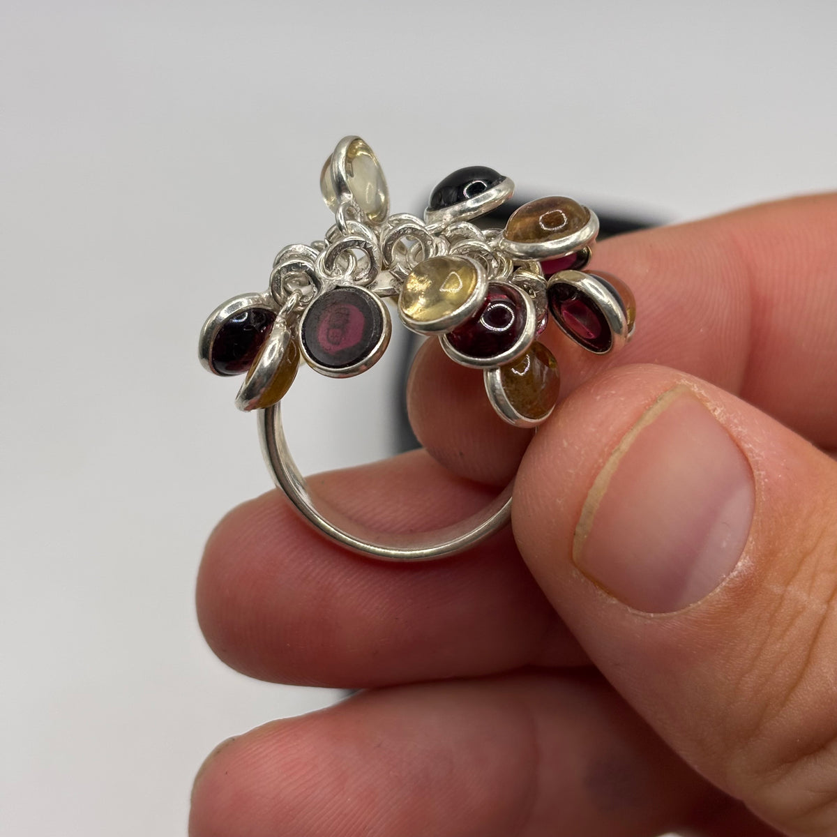 Silver Unusual Garnet & Citrine Ring (Q)