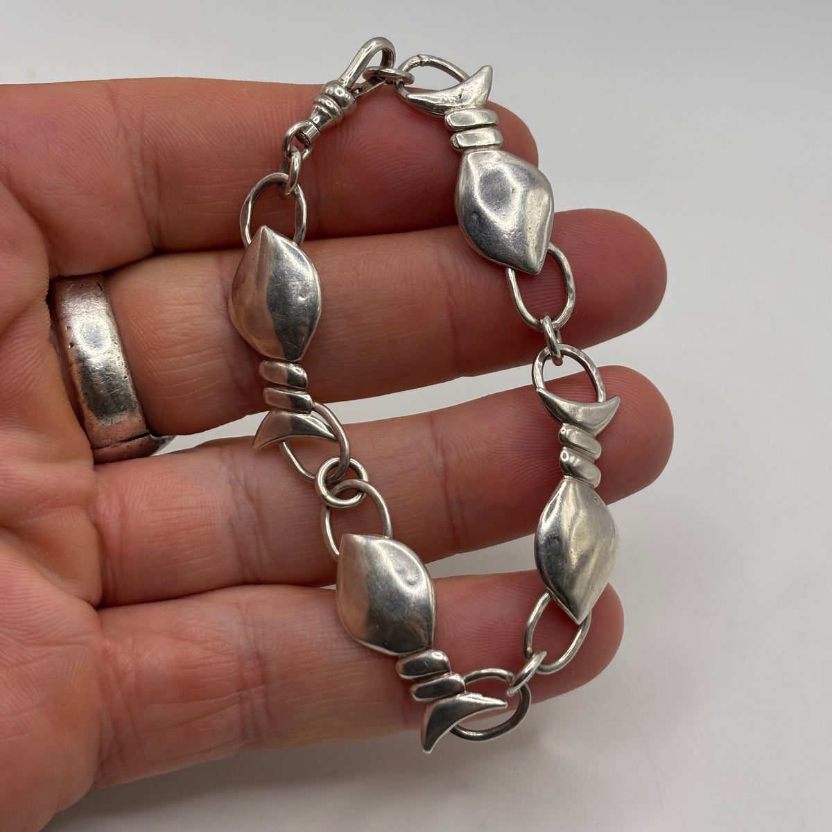 Silver 7” Fish Bracelet
